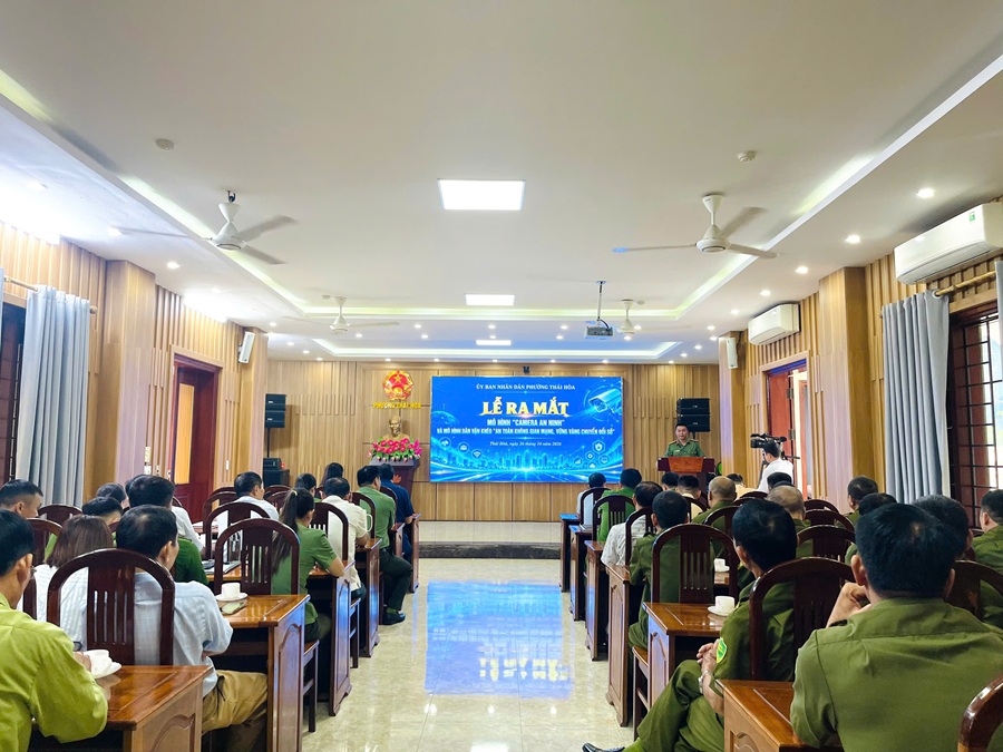 lễ ra mắt mô hình camera