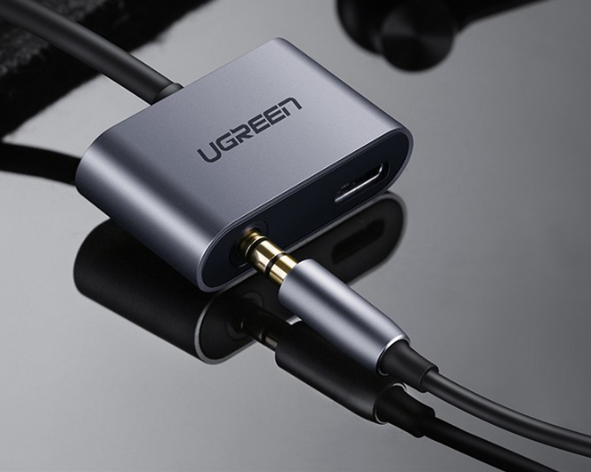 Cáp chuyển đổi USB type-C to 3,5mm hỗ trợ cổng sạc USB-C Ugreen (50596)