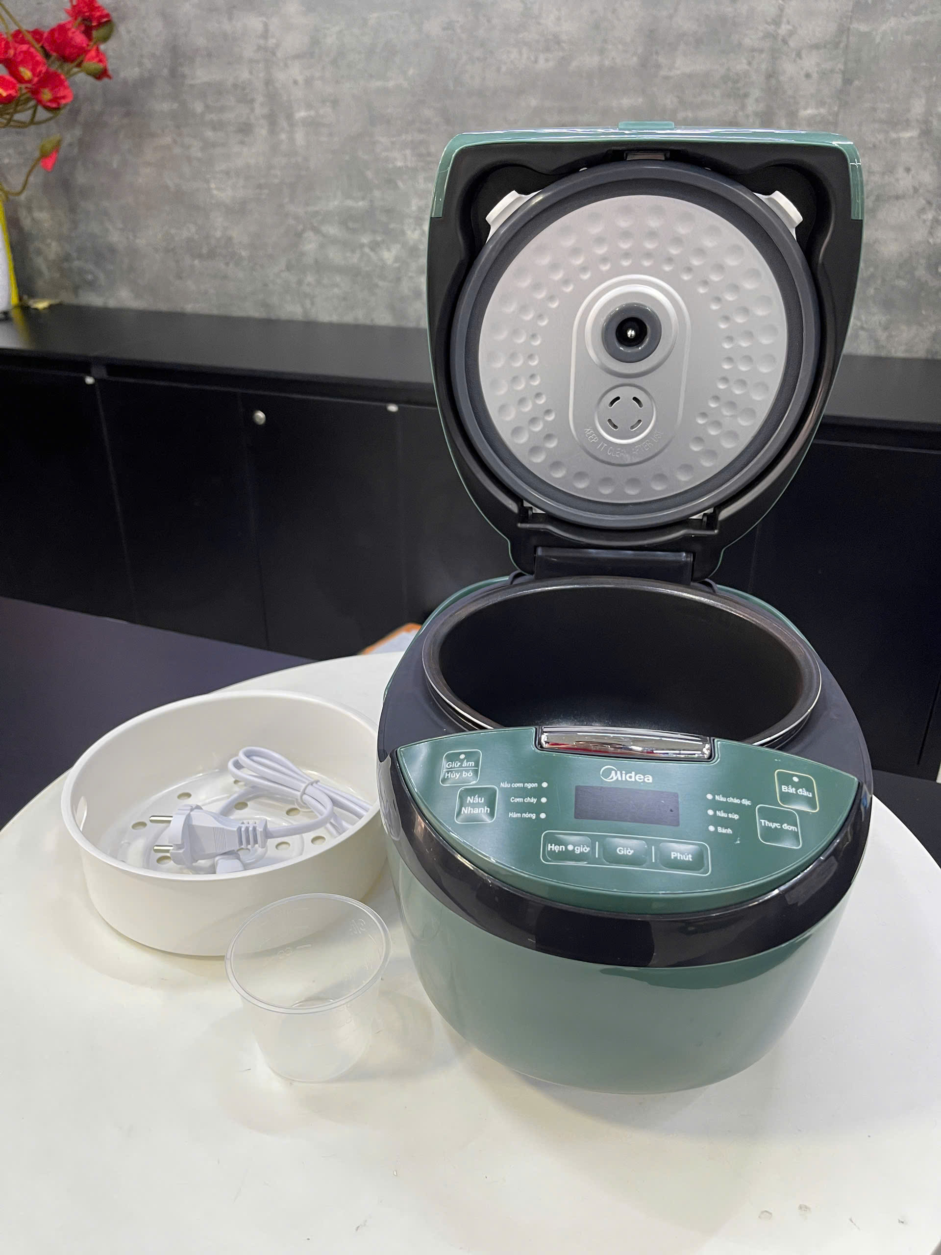 Nồi cơm điện Midea 1 Lít MR-FS1022