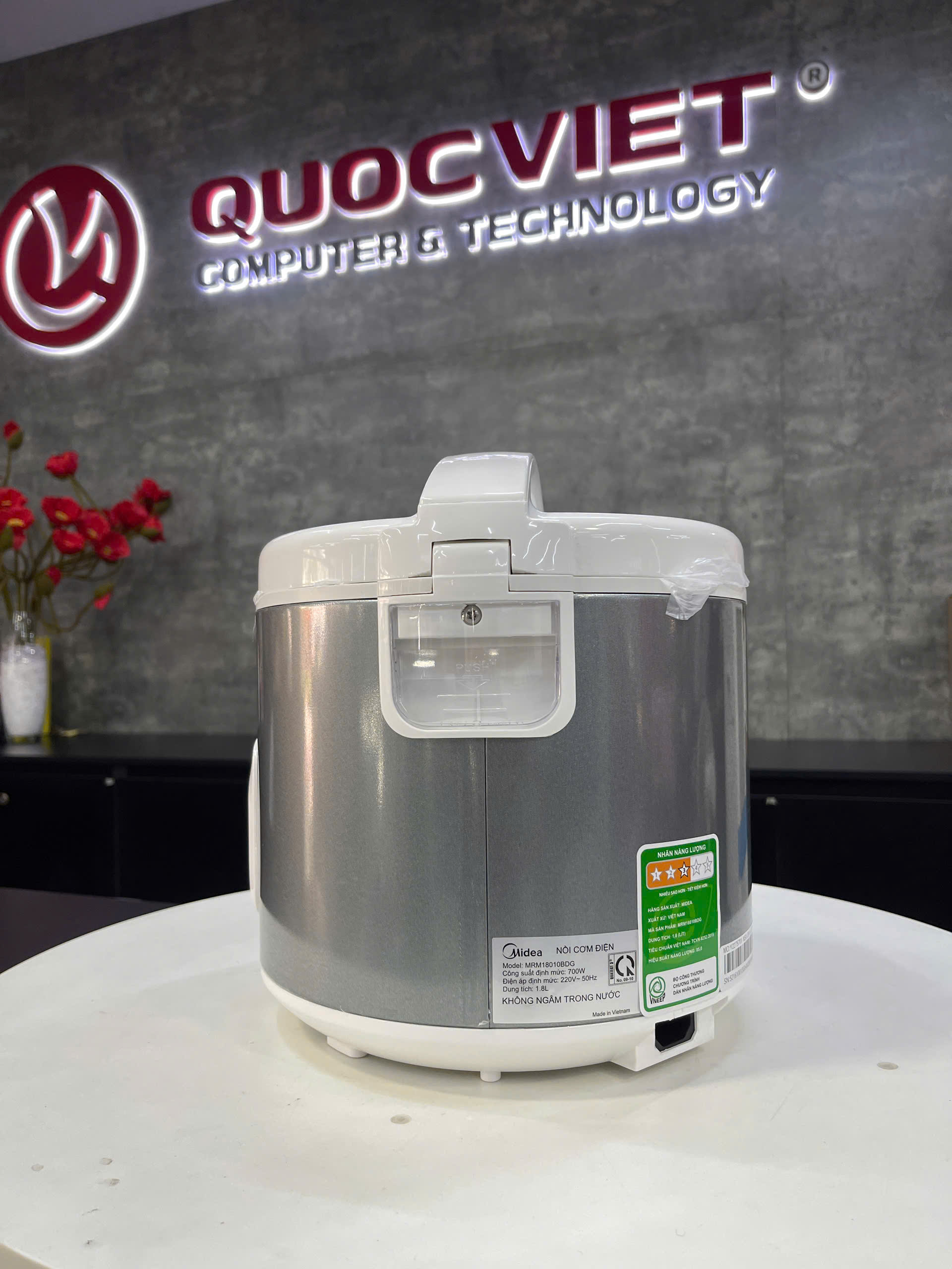 Nồi cơm điện tử 1.8L Midea MRM18010BDN