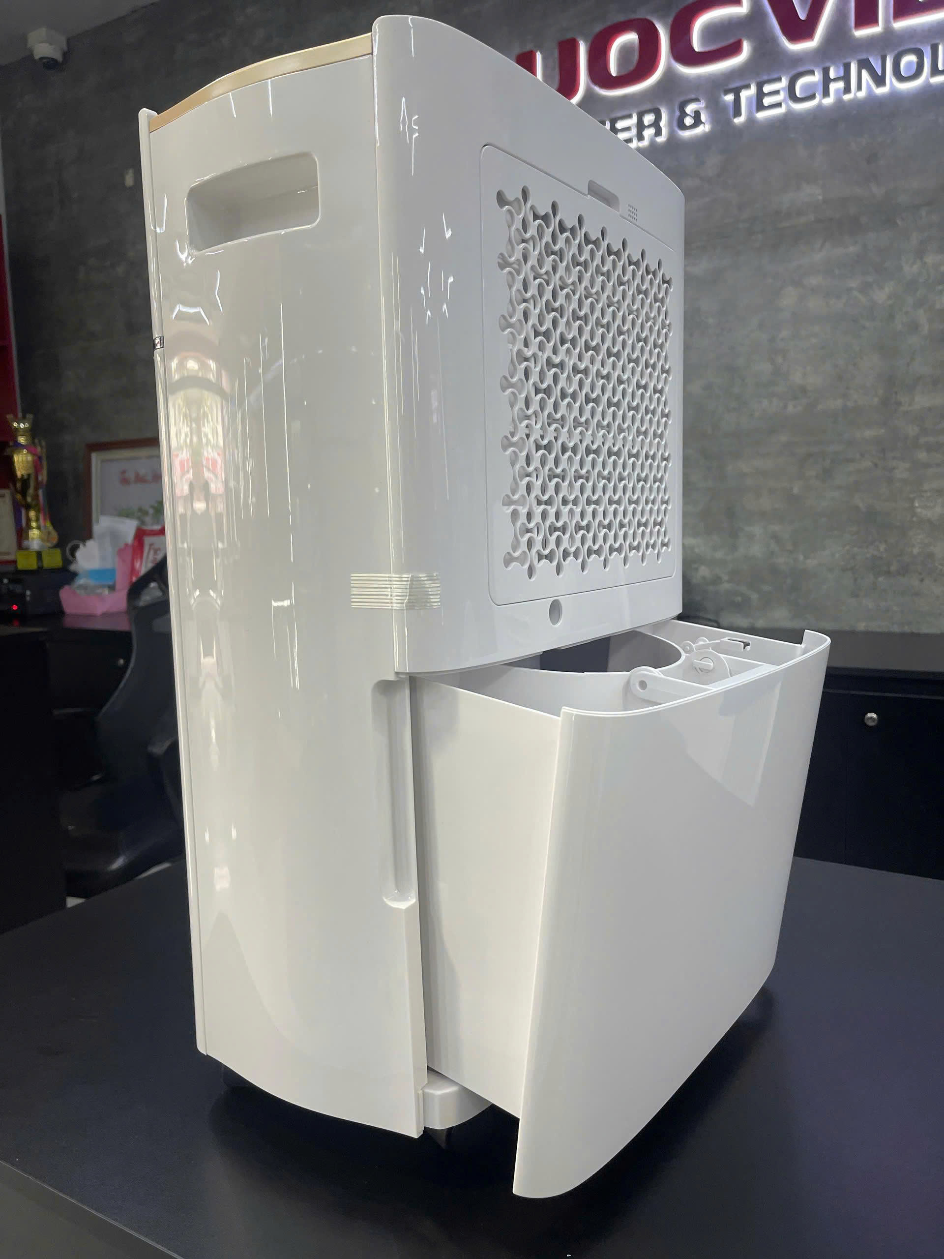 Máy hút ẩm Dorosin Airko ER-630E