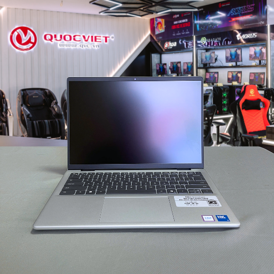 Máy tính xách tay Dell Pro 14 Essential PV14250 120U 08512U (Core 5 120U/8GB/512GB SSD/14 inch FHD+/