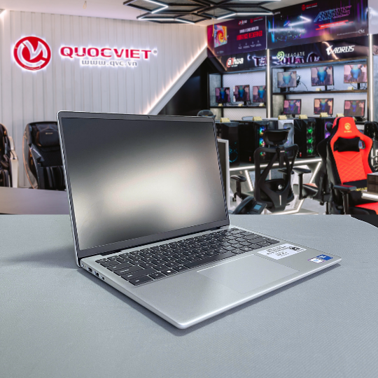 Máy tính xách tay Dell Pro 14 Essential PV14250 120U 08512U (Core 5 120U/8GB/512GB SSD/14 inch FHD+/