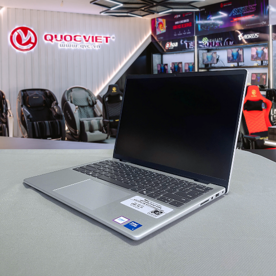 Máy tính xách tay Dell Pro 14 Essential PV14250 120U 08512U (Core 5 120U/8GB/512GB SSD/14 inch FHD+/
