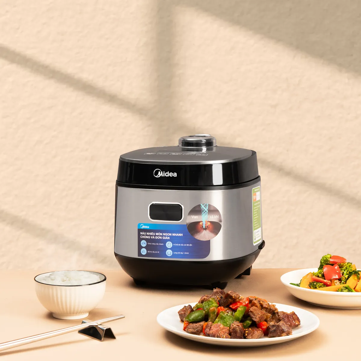 Nồi cơm điện tử Midea MRD070T1BDS