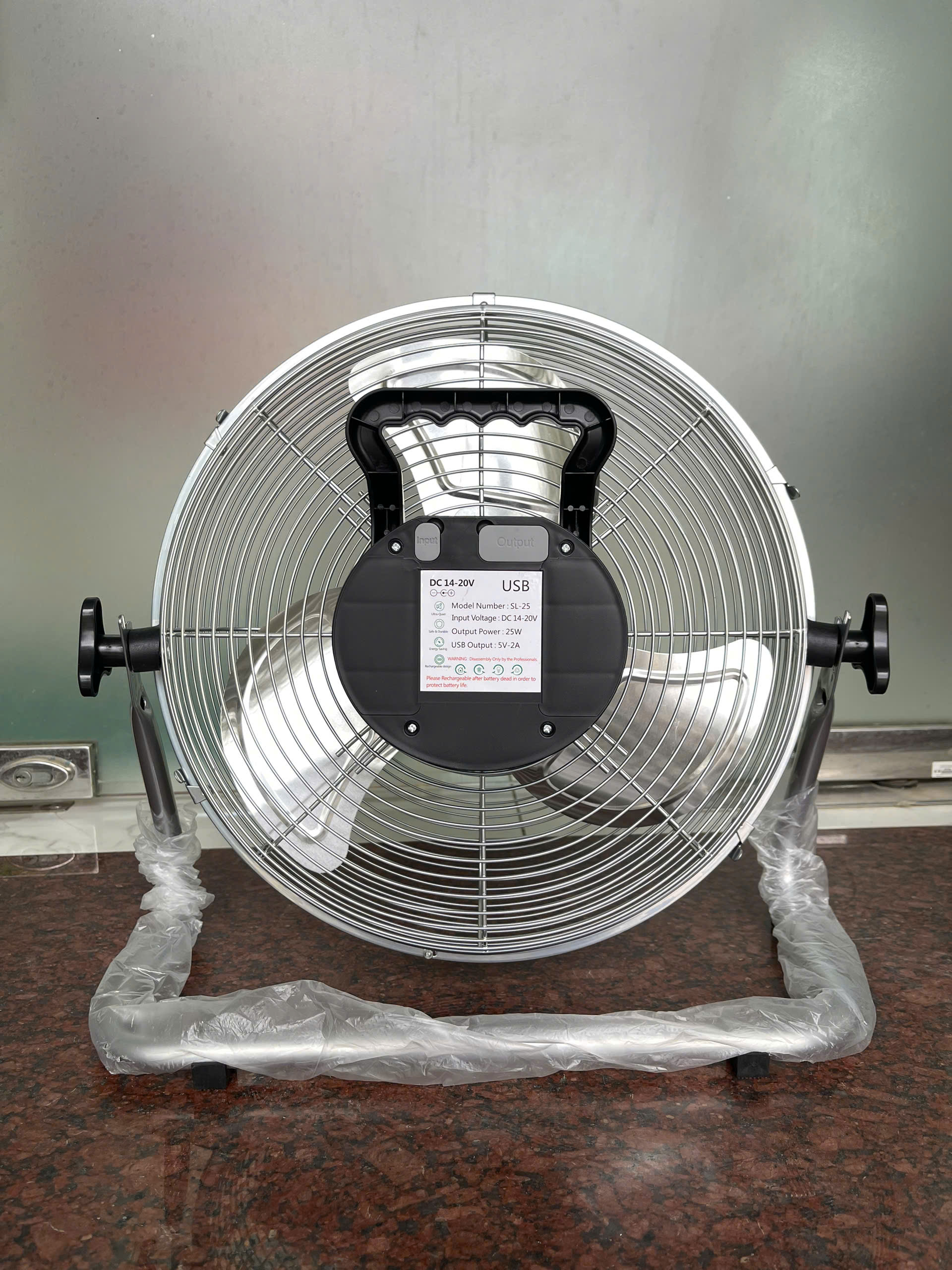 Quạt chân quỳ năng lượng mặt trời + tích điện Sinic QQ-16 Fan