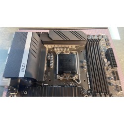 Main MSI PRO Z690-A DDR4
